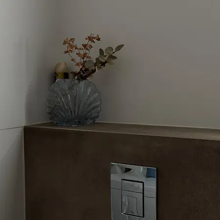 Chic & Cozy Near Nivy Station Apartment Bratislava