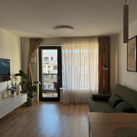 Chic & Cozy Near Nivy Station